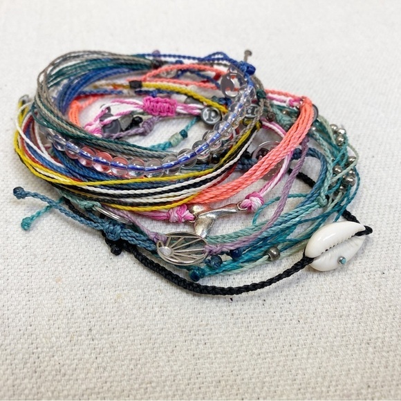 Pura Vida lot of 12 bracelets - Picture 1 of 8